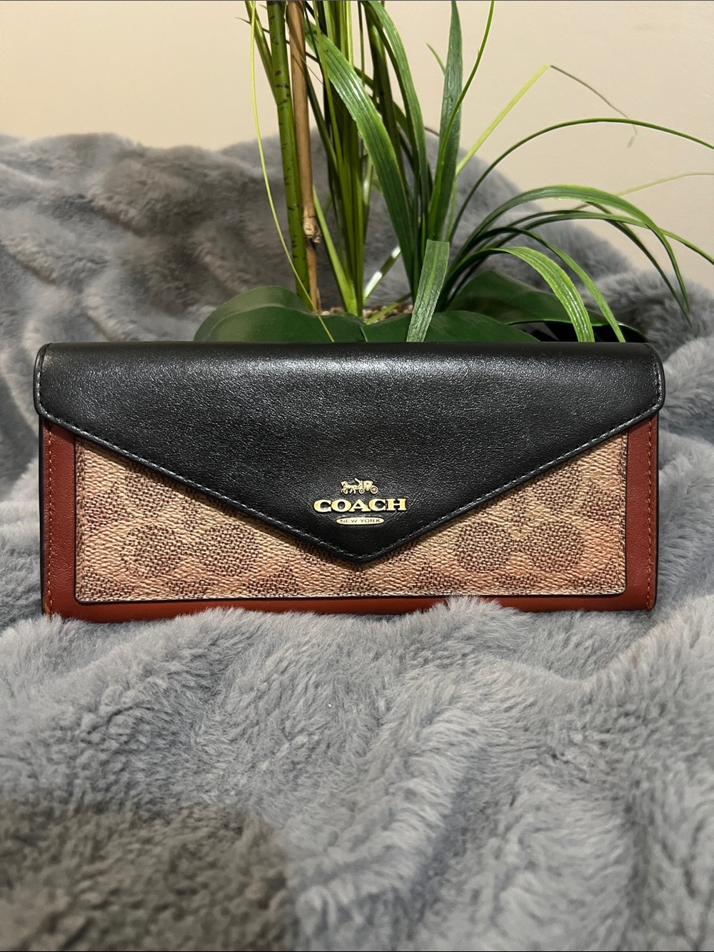 Coach Colorblock Signature Continental Leather/Canvas Wallet GUC retail $149
